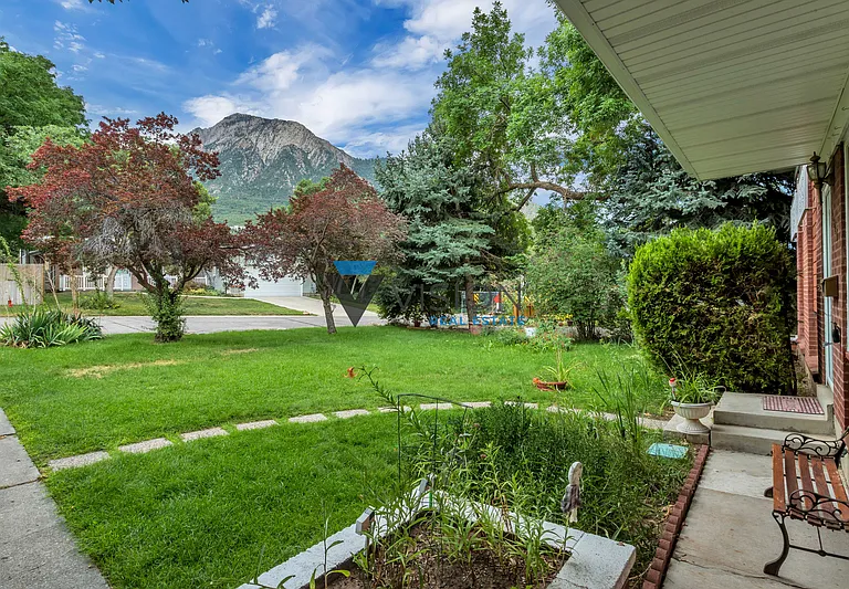 4270 S Monarch Way — Photo 3