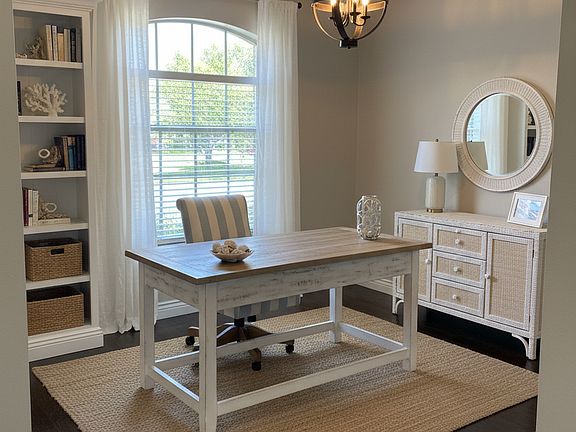 Virtually Staged Office/Flex Space