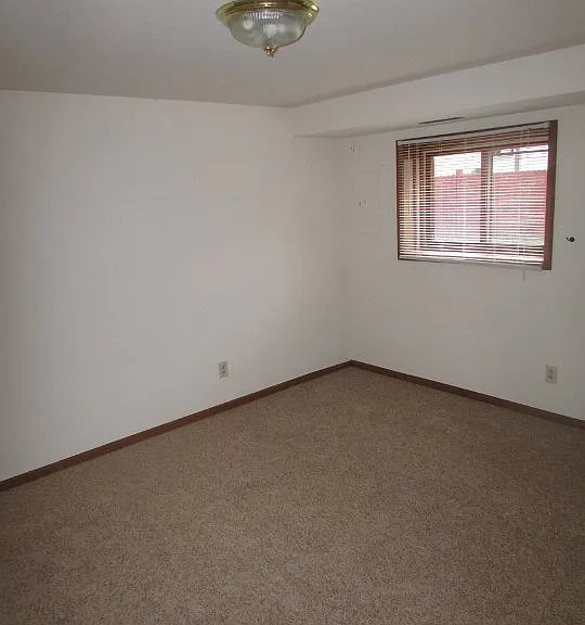 922 N Bird St — Photo 1