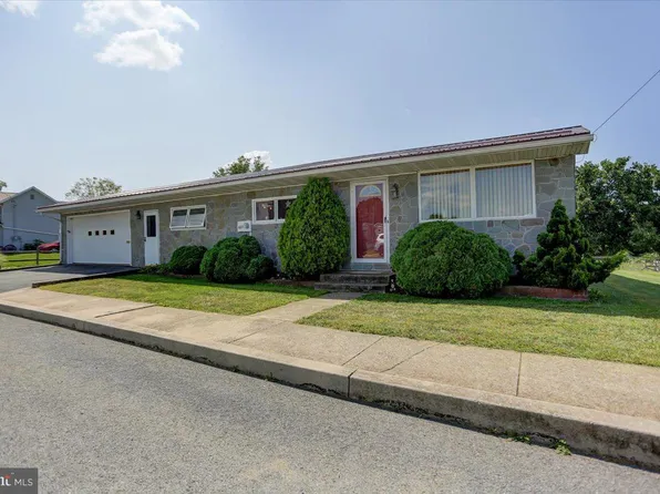 631 E Maple St, Mc Connellsburg, PA 17233