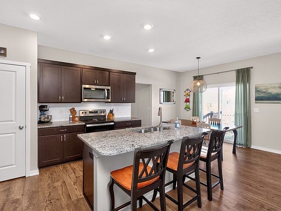 5th image of 2113 NW Linwood Ct