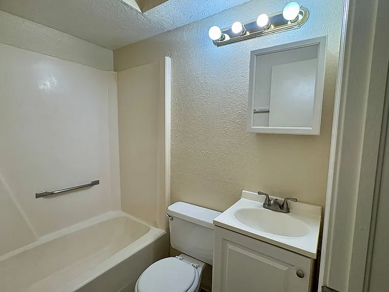 901 S Highway 77 #1 — Photo 10