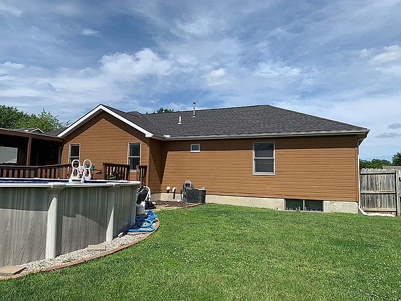 3rd image of 501 Victorian Dr