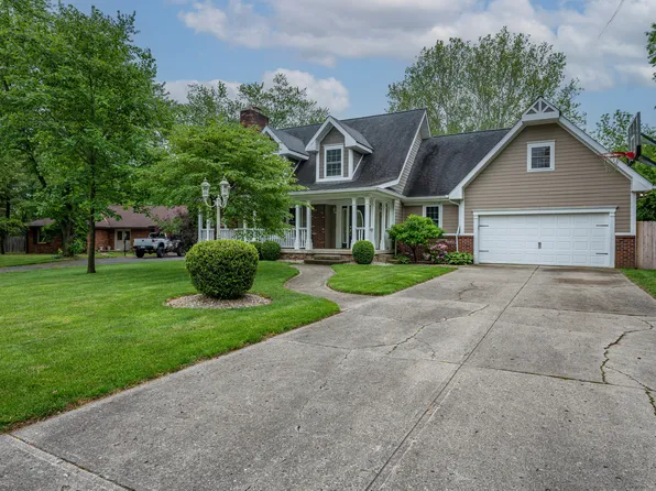 4013 Hillendale Dr, Greenwood, IN 46142