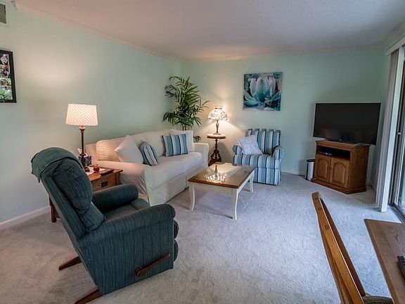 2nd image of 256 N Driftwood Bay Unit 42B