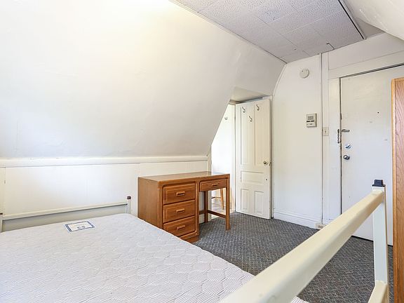 5th image of 514 S Forest Ave APT 9