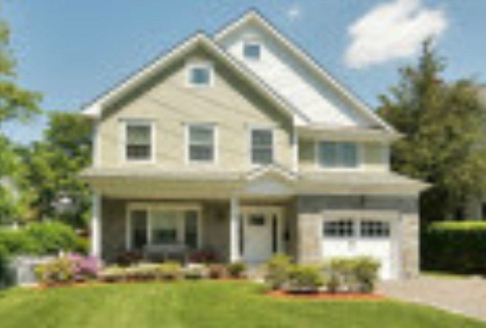 2nd image of 14 Stratton Rd