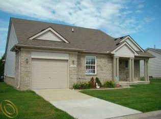 41049 Glenleven Ct, Clinton Township, MI