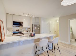 3069 Lakeshore Ave #301, Toronto, ON M5V 0K9