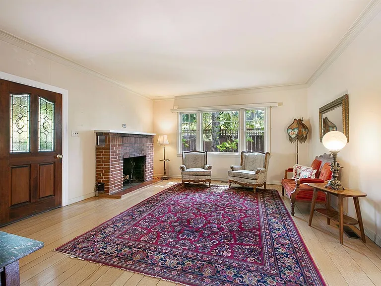 Living room entrance foyer
