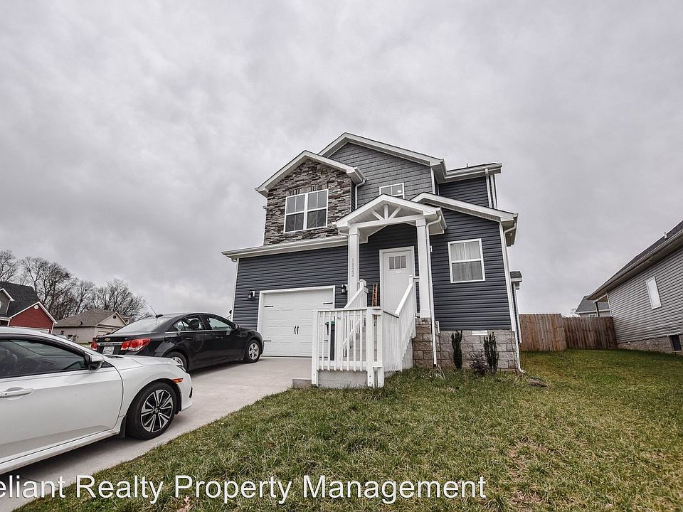 1st image of 1822 Camelot Dr