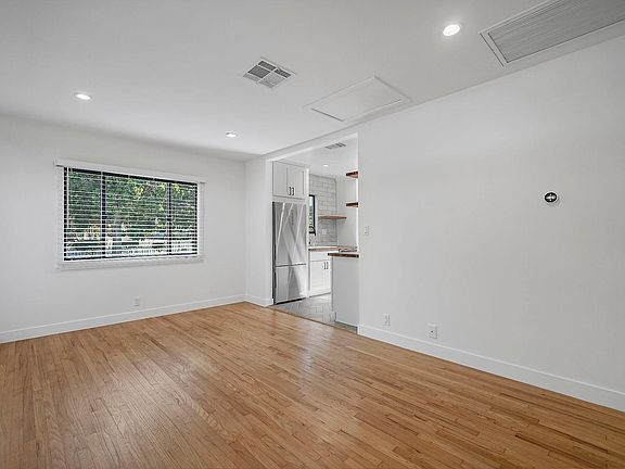 5th image of 662 Ozone St #662