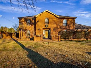 200 Standley Ave, Berryville, AR 72616
