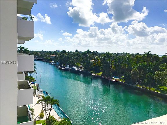 4th image of 9800 W Bay Harbor Dr APT 607