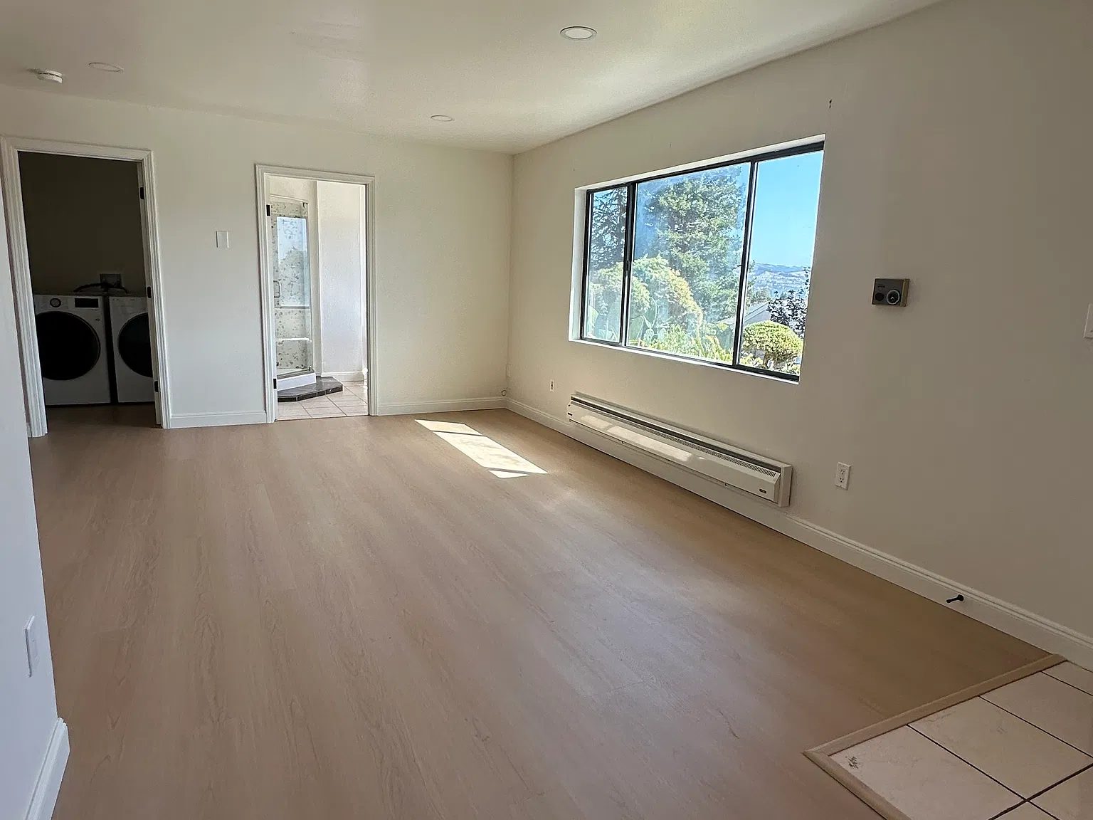 2 bed, 1400 sqft, $3,300 — Photo 4