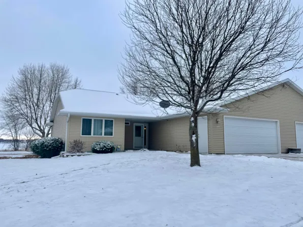 444 W Lake Ave, Worthington, MN 56187