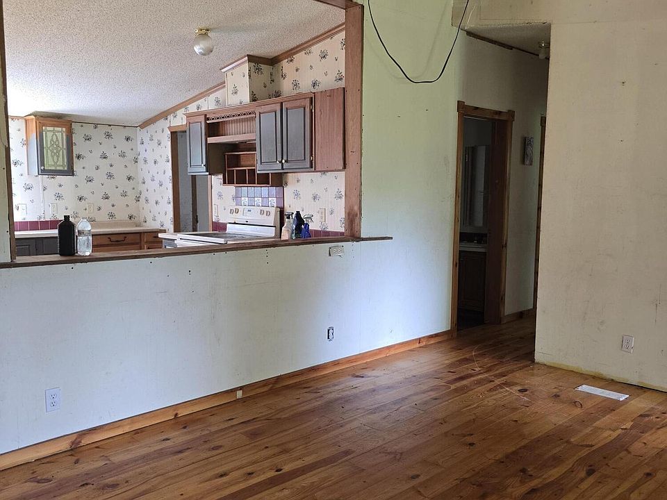 7th image of 2242 Divide Rd