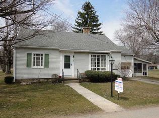 330 Houston Ave, Harrisville, PA 16038