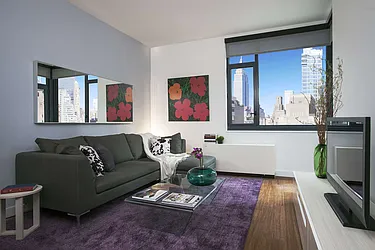 Rented by The Marketing Directors (Arias)