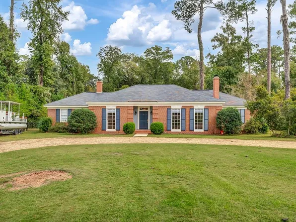 1206 Hilltop Dr, Albany, GA 31707