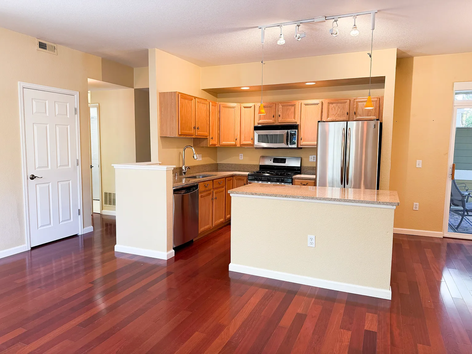635 Gooseberry Drive 1403 - 1 — Photo 4