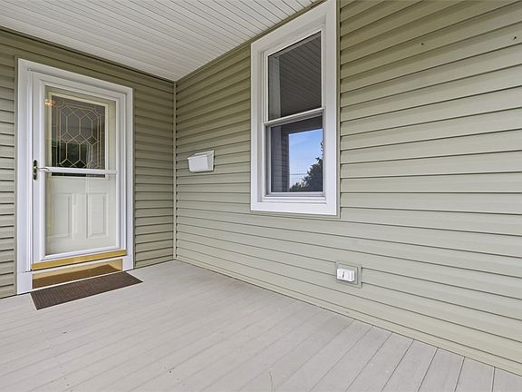 4th image of 617 Grandview Ave