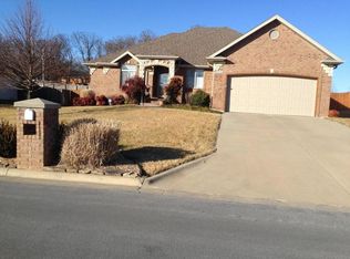 5231 E Hackberry St, Springfield, MO 65809