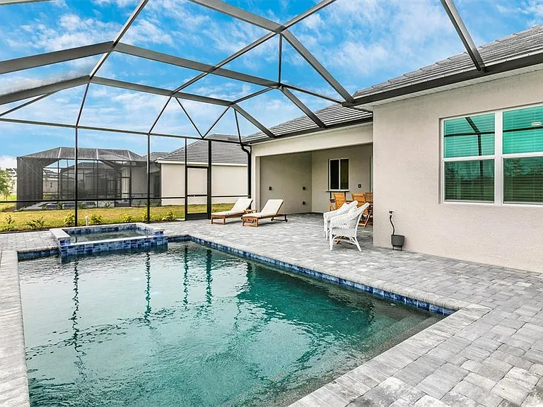 12736 Tulum Loop — Photo 31