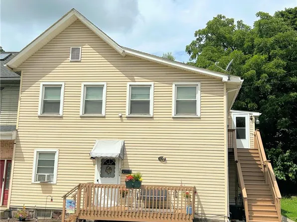 364 S 1st St, Bangor, PA 18013