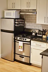 Rented by Jonathan Wachtel, LREB