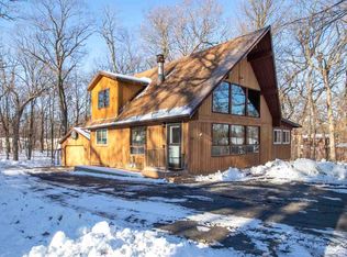 622 Lake Summerset Rd, Davis, IL 61019