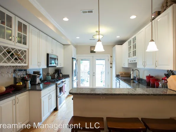 813 L St NE, Washington, DC 20002