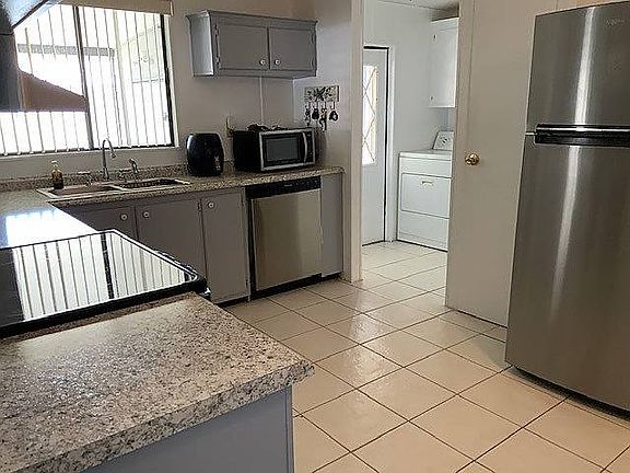 2nd image of 1337 Arbol Grande Cir