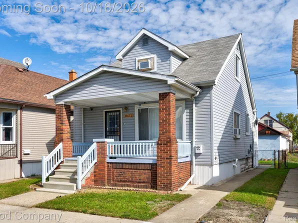 11672 Gallagher St, Hamtramck, MI 48212