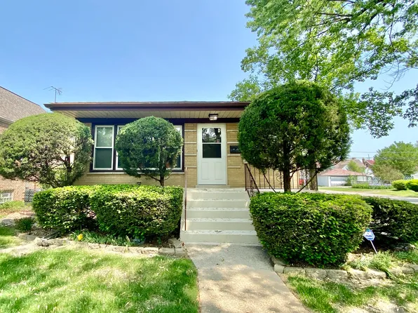 37 E 141st St, Riverdale, IL 60827