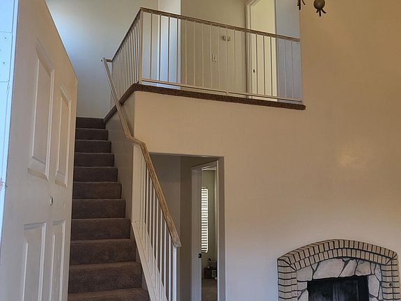 3rd image of 16465 Apple Gate Dr