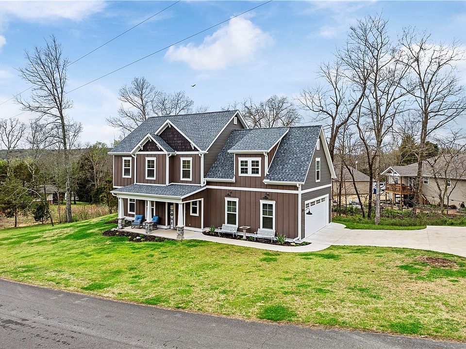 1st image of 2 Naworth Ln
