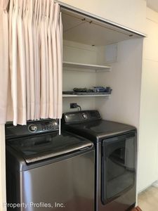 1561 Kanunu St APT 1802, Honolulu, HI, 96814