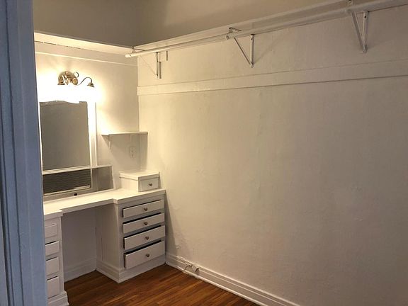 4th image of 329 S Cloverdale Ave APT 4