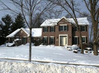 8802 Fairway Oaks Dr, Verona, WI 53593