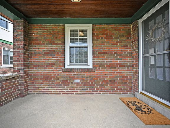 2nd image of 4956 Oaklawn Dr