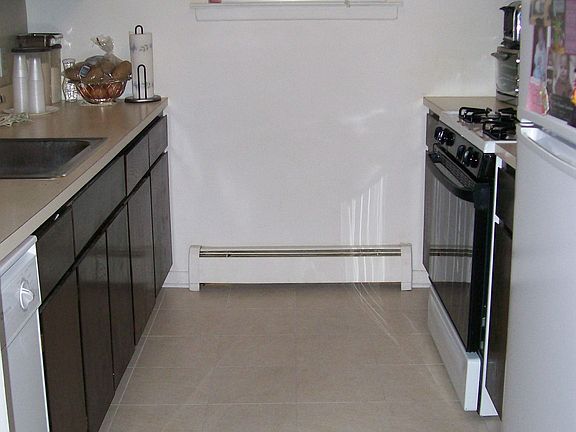 3rd image of 45 Wilfred St