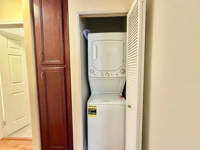5402 Balboa Arms Dr #308 — Photo 14