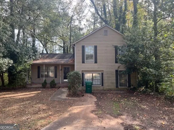 1027 Mainstreet Lake Dr, Stone Mountain, GA 30088