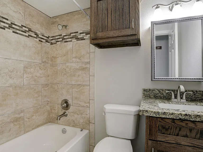 3430 Robinson Dr — Photo 10