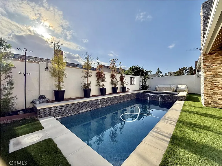 18413 Winslow Pl — Photo 5