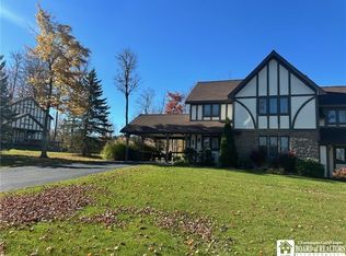8277 Canterbury Dr, Clymer, NY 14724
