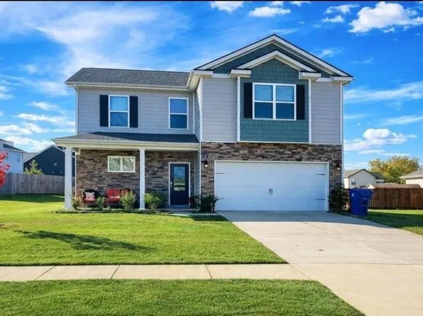 35 Witherspoon Dr, Oakland, TN 38060
