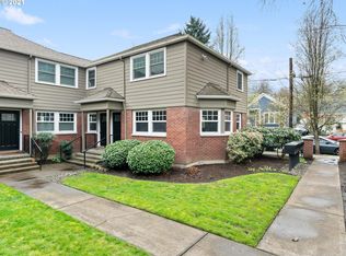 2555 NW Savier St APT 1, Portland, OR 97210