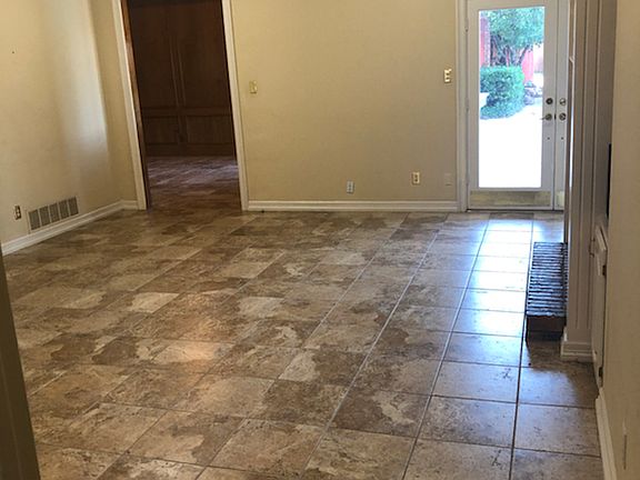 3rd image of 521 Shoreview Dr